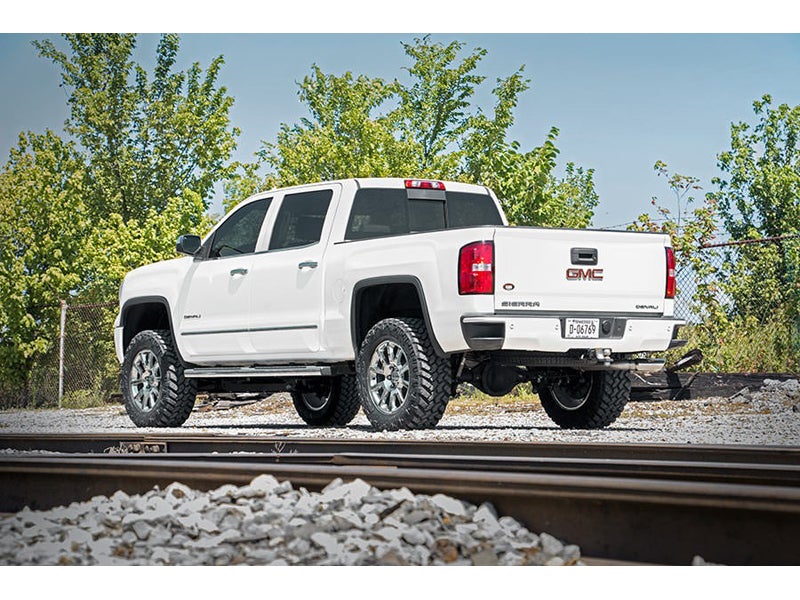 178, Rough Country 7inch Suspension Lift Kit for the 4WD Sierra 1500