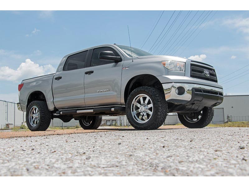 76830, Rough Country 3.5 inch Suspension Lift Kit for the Toyota Tundra