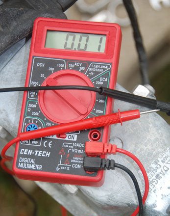 voltmeter used to test trailer lights